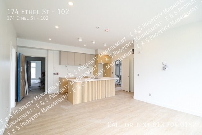 Building Photo - 174 Ethel St