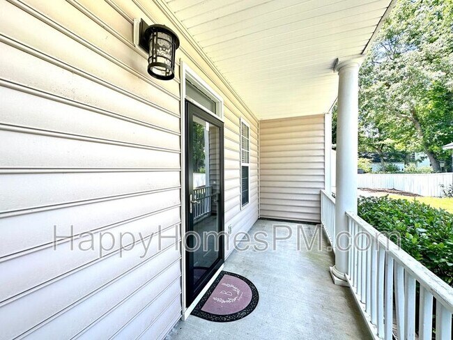 Photo - 1209 Laurel Park Trail House