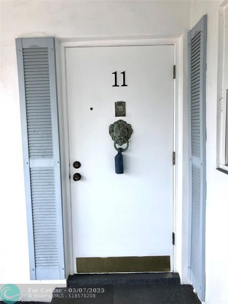 Foto del edificio - 6100 NE 7th Ave