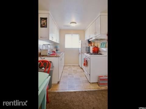 Building Photo - 1 br, 1 bath  - 455 N 400 W Apt 32