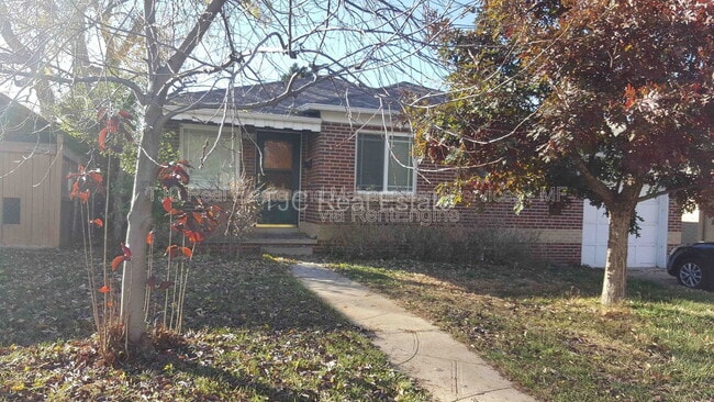 Photo - 1215 S Jackson St House