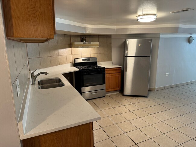 Foto del edificio - 3822 W Monroe St