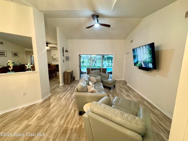 Building Photo - 1245 Ambra Dr