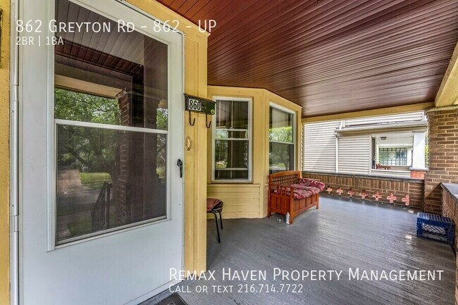 Building Photo - 862 Greyton Rd