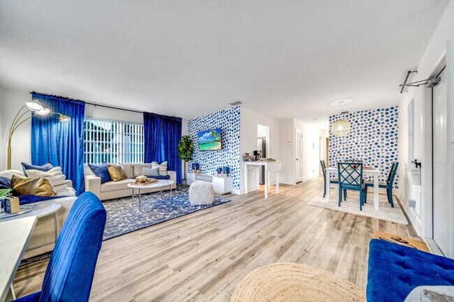 Foto del edificio - 376 Sunshine Dr