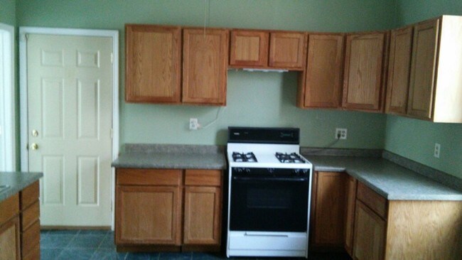 Building Photo - 3720 W McLean Ave