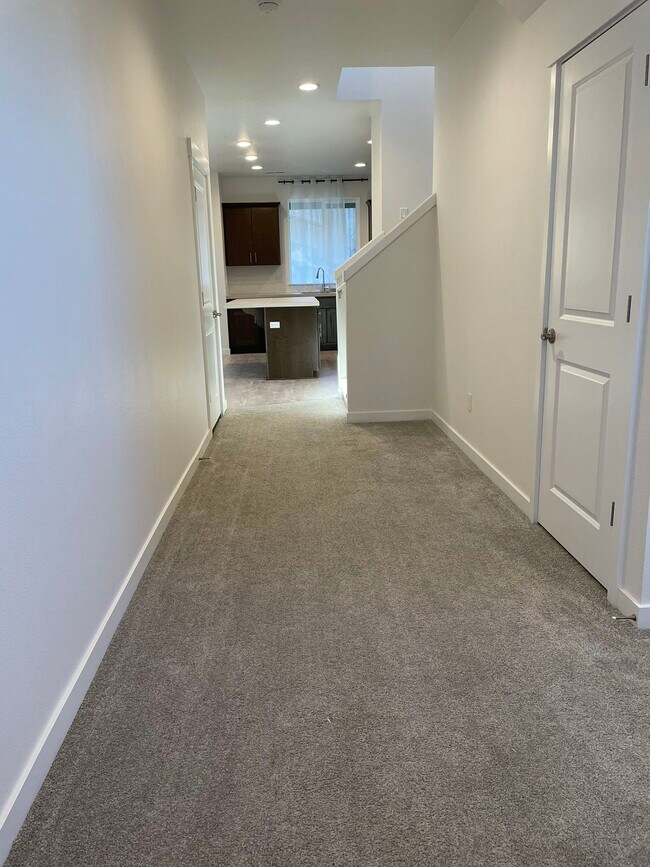 Foto del edificio - 5059 NW Stardown Dr