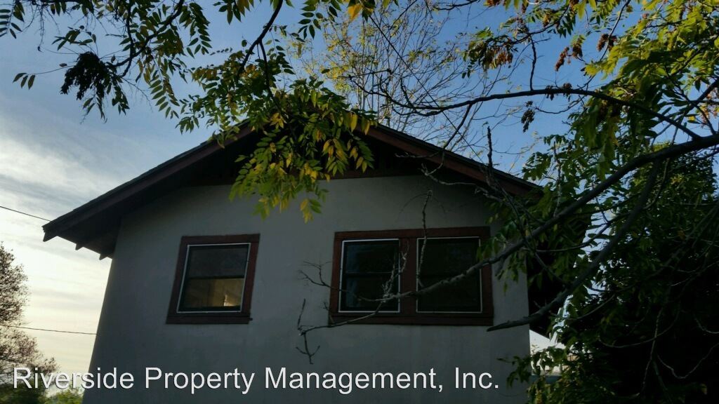 Primary Photo - 4463 Main St