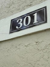 Building Photo - 301 Gardens Dr