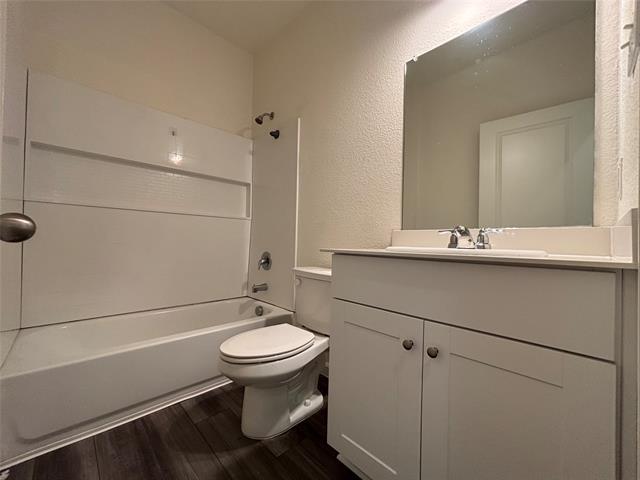 Foto del edificio - 704 Juniper St