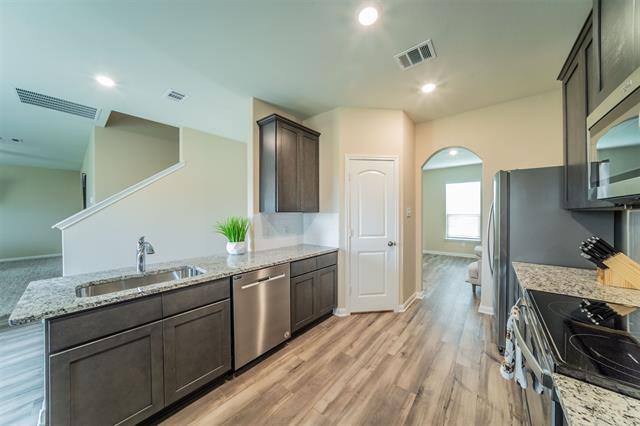 Building Photo - 7505 Noble Oaks Dr