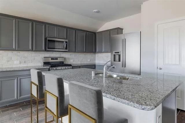 Foto del edificio - 2012 Partridge Rd