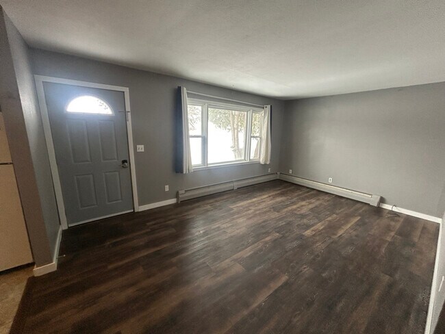 Foto del edificio - 1319 W Alcott Ave