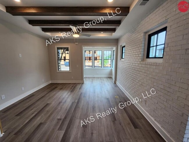 Foto del edificio - 1101 Windsor Sq