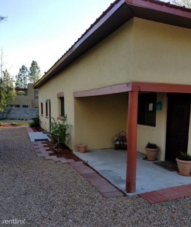 Foto del edificio - 3 br, 2.5 bath House - 04A Arroyo Griego