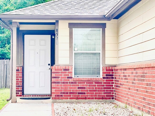 Foto del edificio - 8510 Village Hollow Ln