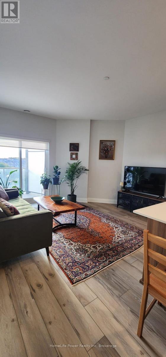 Building Photo - 90 Starwood Dr