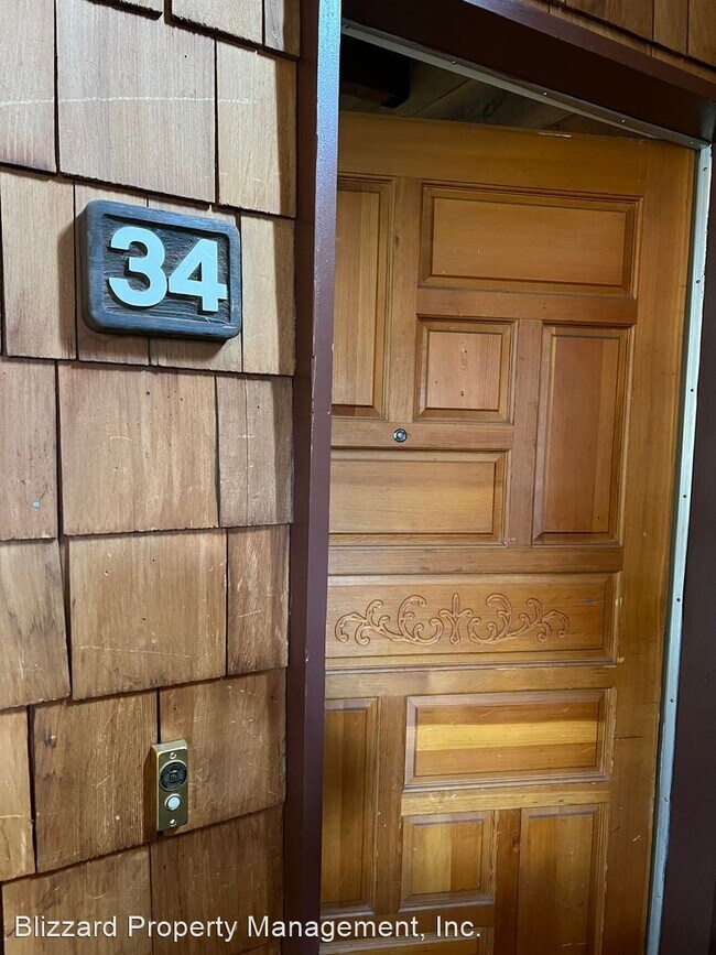 Building Photo - 2 br, 1 bath House - 449 Sierra Manor Rd U...