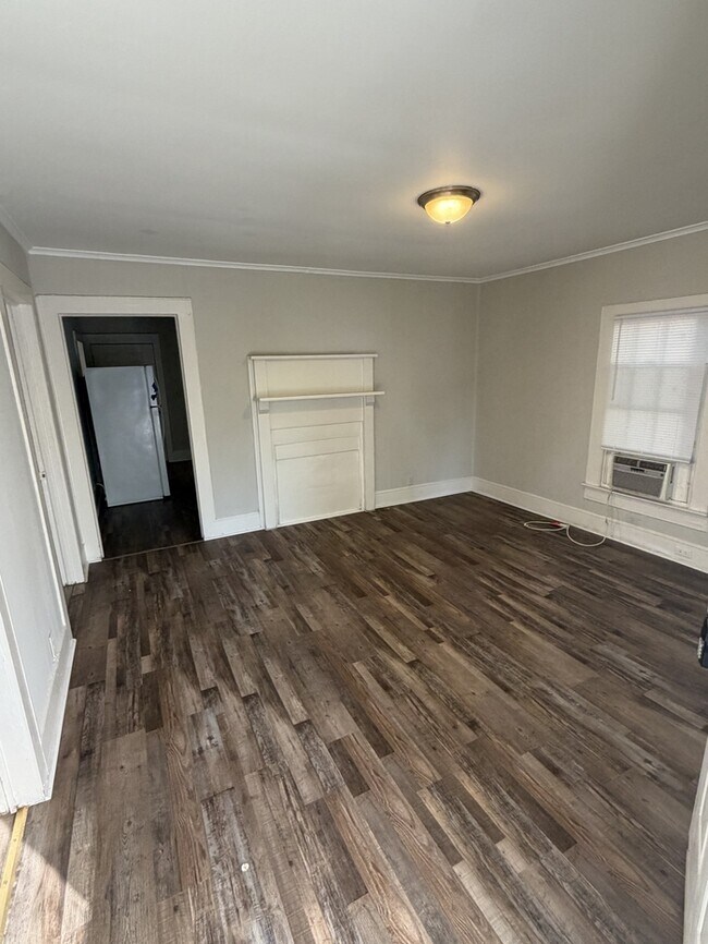 Foto del edificio - 604 E Church St