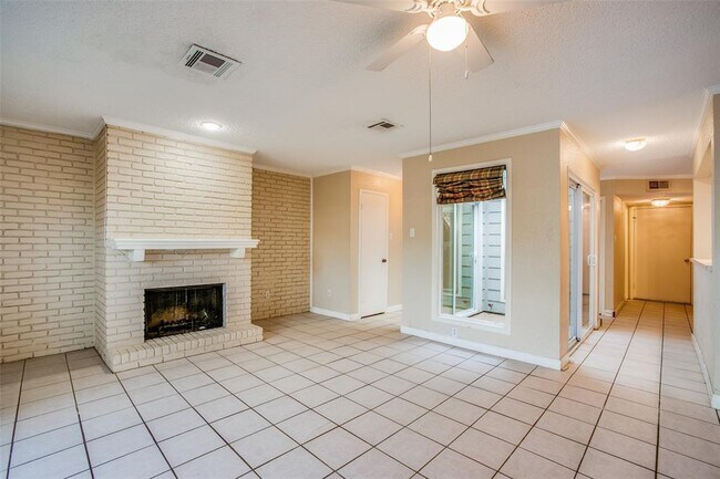 Building Photo - 6308 S Rice Ave