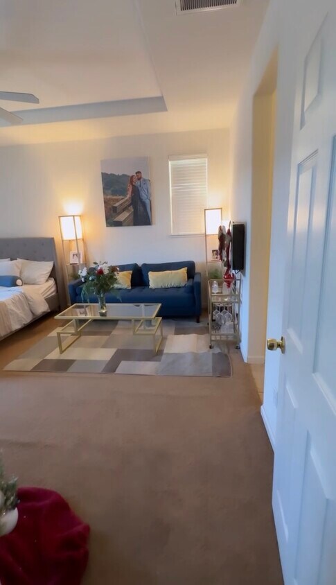 Foto del edificio - 1351 Isabel Ct