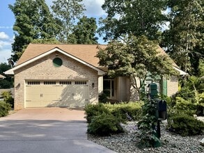 Building Photo - 116 Agoli Way
