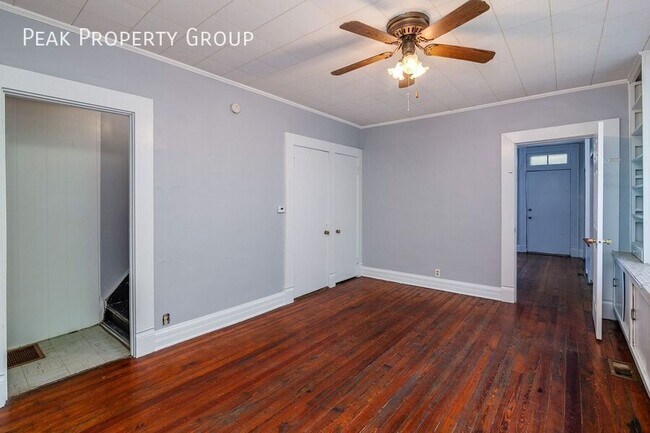Foto del edificio - Welcome to 522 Probasco!