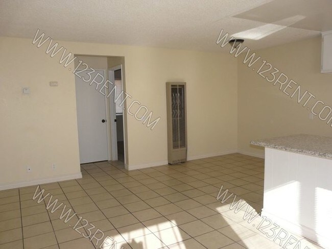 Building Photo - 38563 10th Pl E