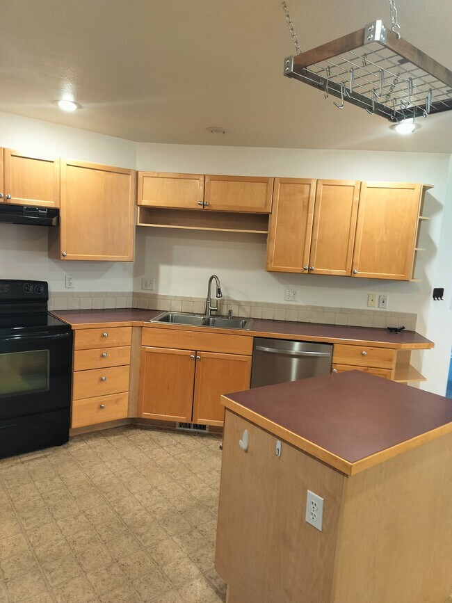 Foto del edificio - 1415 Chelsey Cir