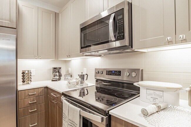 Foto del edificio - Get 1 Month FREE – Schedule Your Tour Today!