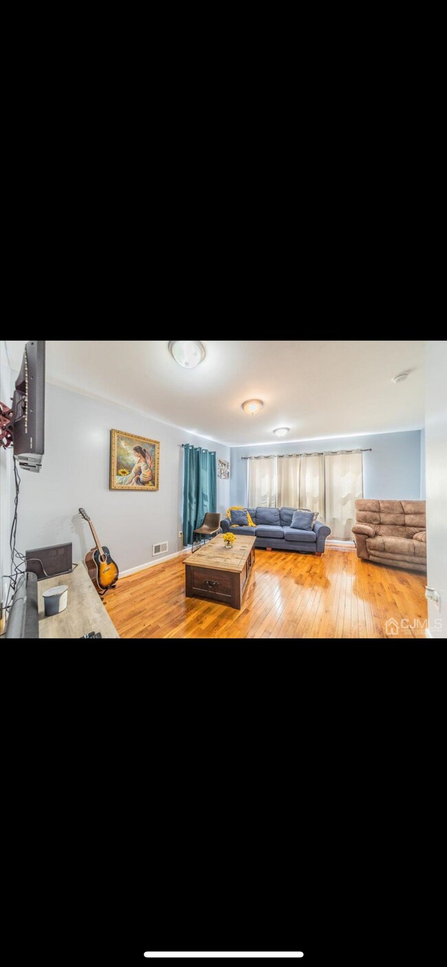 Foto del edificio - 524 Cornell St