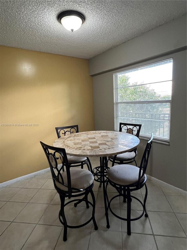 Foto del edificio - 13550 SW 6th Ct