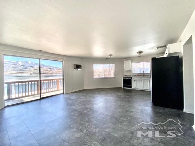 Primary Photo - 2151 Lone Mountain Dr