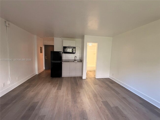 Foto del edificio - 143 SW 9th St