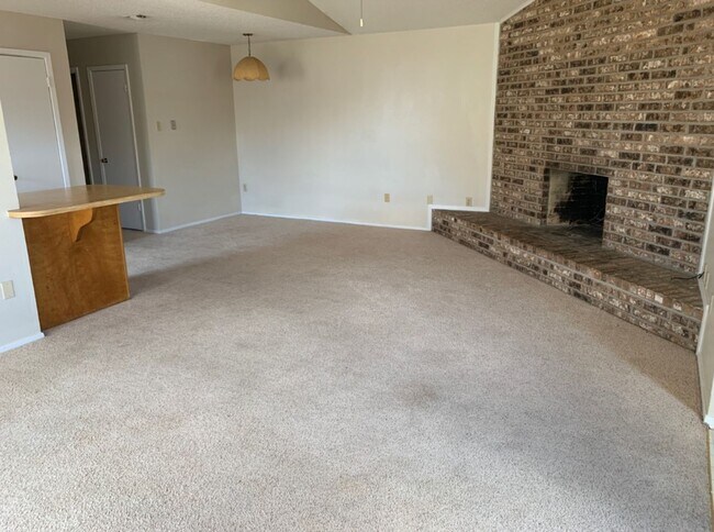 Foto del edificio - 1601 Windward Dr