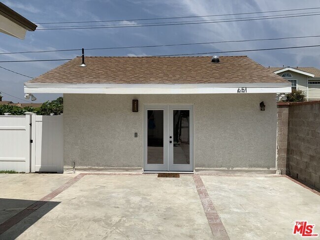 Building Photo - 651 Tufts Ave