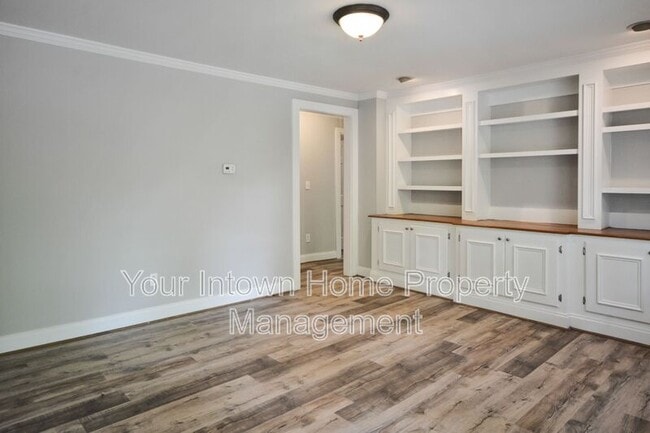 Foto del edificio - 2100 Cavanaugh Ave SE