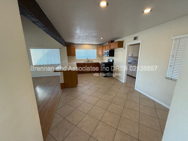 Foto del edificio - 5421 Horse Ridge Way