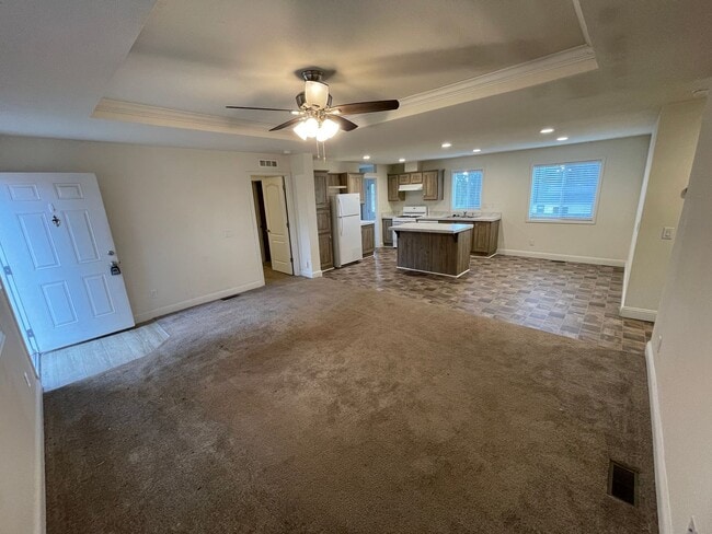 Building Photo - Magalia Home for rent, 3bed 2bath, enclose...