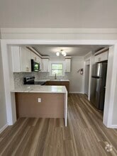 Building Photo - 1050 Alexander Dr