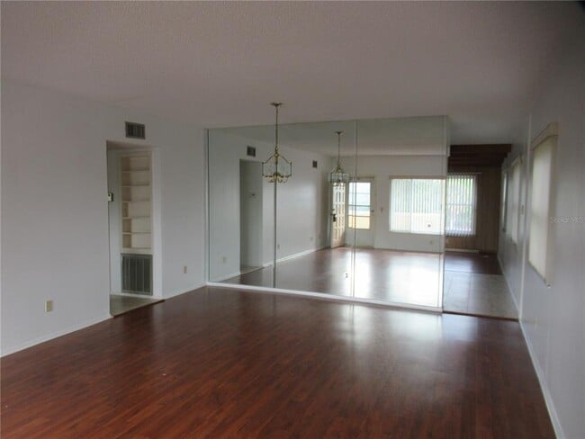 Foto del edificio - 2286 Norwegian Dr