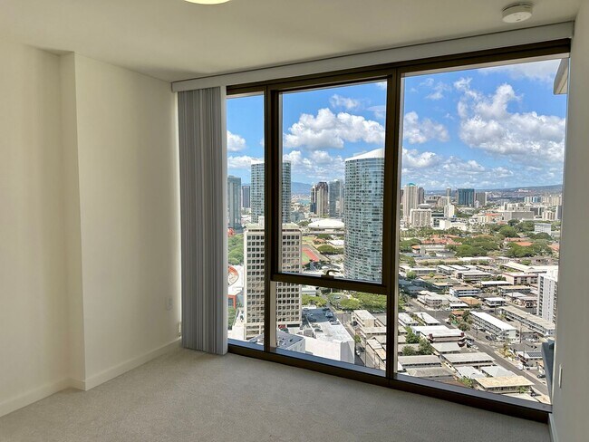 Building Photo - 1388 Kapiolani Blvd