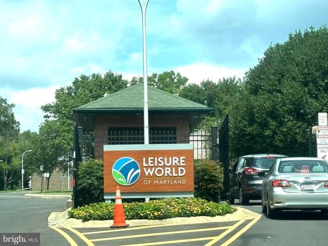 Building Photo - 2921 N Leisure World Blvd