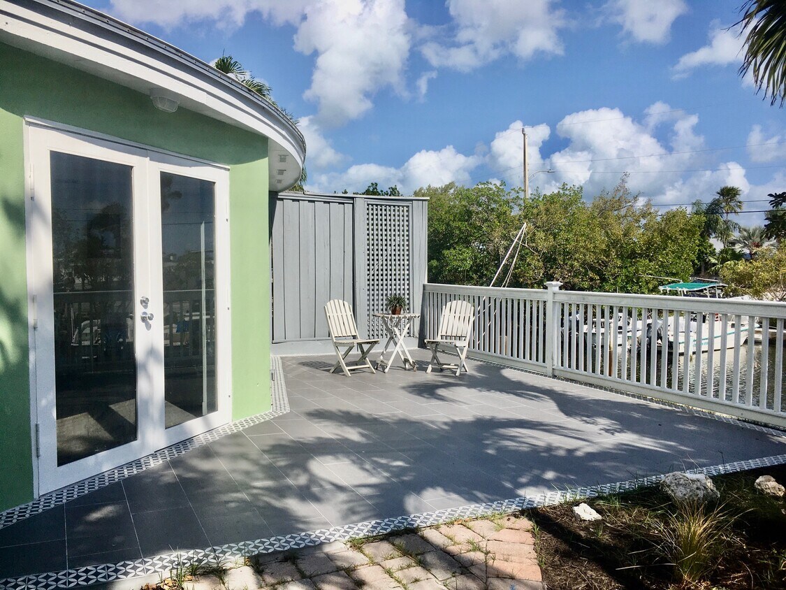 8 Hilton Haven Rd Unit None, Key West, FL 33040 Apartments in Key