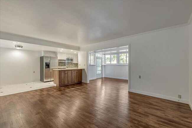 Building Photo - 14225 Lora Dr