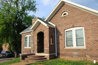 Building Photo - 505 22nd St