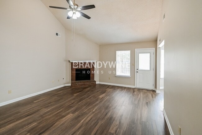 Building Photo - 7569 Bridelwreath Dr