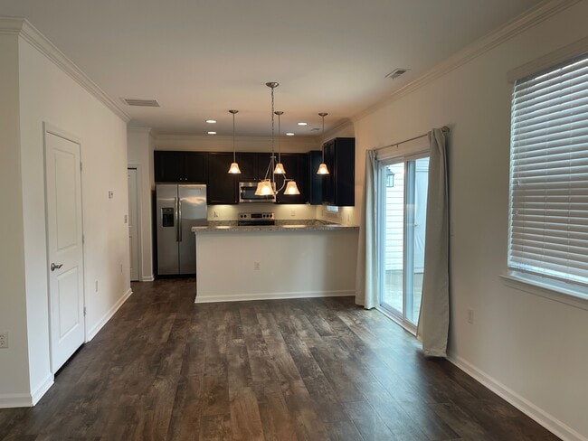 Foto del edificio - 1685 Halesworth Ln