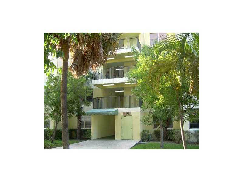 Foto principal - 1825 W 56th St