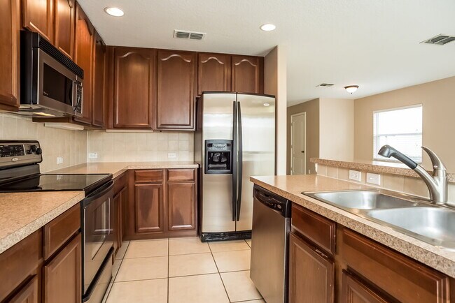 Foto del edificio - 12652 Somerset Oaks St
